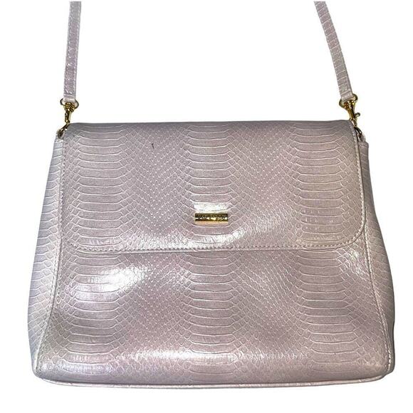 Via Piaggi Handbags - Via Piaggi purse/bag off white snake-skin crossbody top flap closure